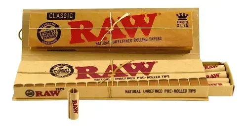 RAW Classic Connoisseur - 1/4 + Pre Rolled TIPS