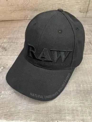 RAW Gorra Black in Black